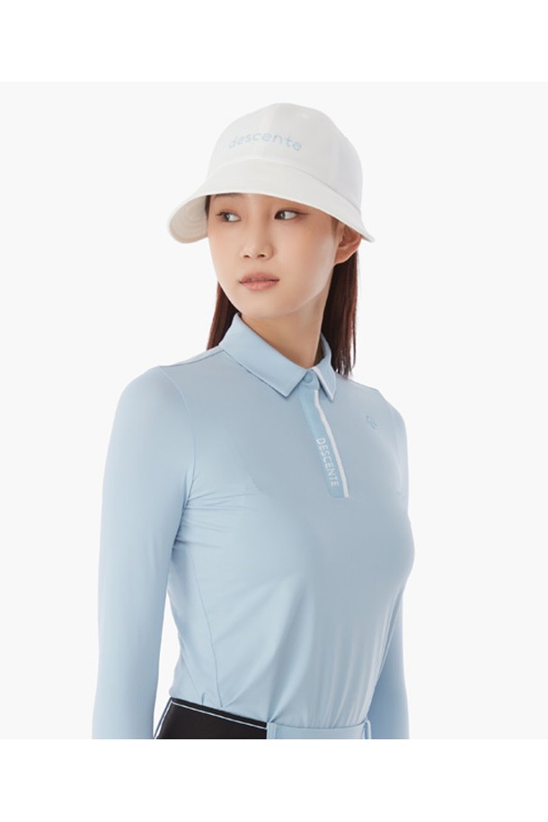 여성 레터 로고 변형캡 (DP12WFCP34)은 봄, 여름 시즌에 어울리는 여성 볼캡입니다. 캐주얼, 미니멀, 스포티한 스타일을 연출하기 좋으며, 여행룩, 휴가룩에 매치하기 좋습니다. 폴리에스터, 레이온, 폴리우레탄 혼방 소재로 제작되었으며, 자외선 차단 기능이 있습니다. 챙 넓이는 7.5cm이며, 옆선 디자인과 레터 로고 패턴이 특징입니다. BWTG, LBGG 두 가지 컬러로 만나보세요.
