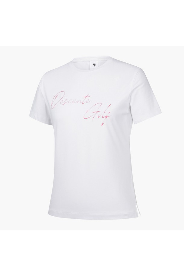 여성 이니셜 라운드넥 반팔 티셔츠 (DP22WFNS44)는 데상트 골프의 여성용 반팔 티셔츠입니다. 라운드넥 디자인에 레귤러핏으로 제작되어 편안한 착용감을 제공하며, 여름철 골프 및 일상생활에서 스포티하고 미니멀한 스타일을 연출할 수 있습니다. 얇은 두께감의 폴리에스테르와 폴리우레탄 혼방 소재로 제작되어 활동성이 뛰어나며, 데상트 골프 이니셜 프린트가 디자인 포인트로 적용되었습니다. BLKG, LPKG, OWHG 세 가지 색상으로 출시되어 취향에 맞게 선택 가능합니다.
