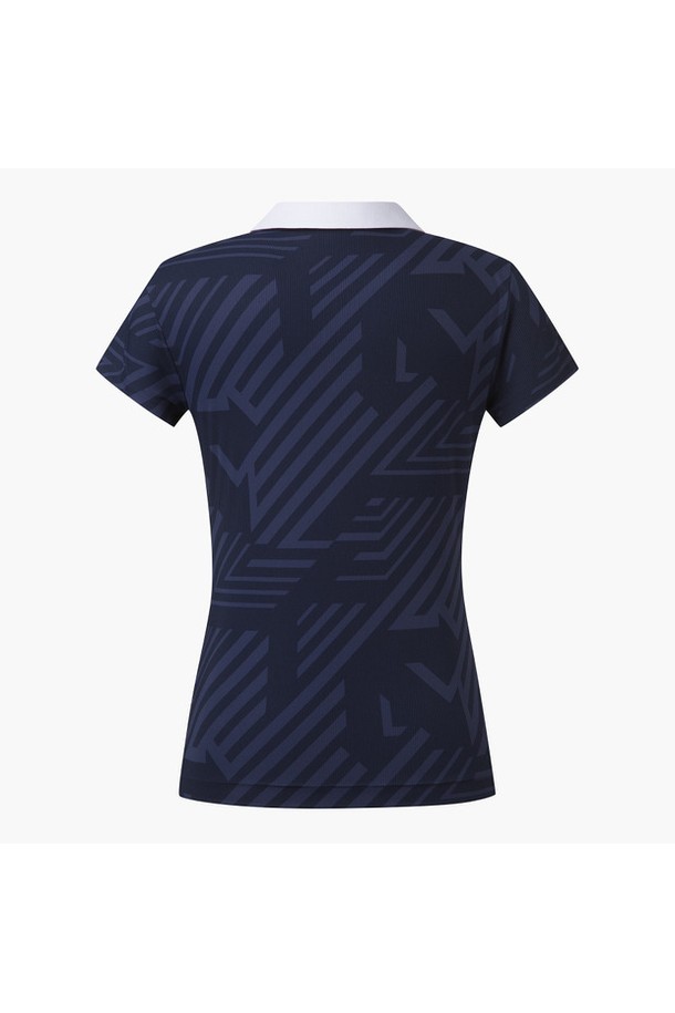 여성 골프웨어 브랜드의 스포티한 반팔 티셔츠입니다. 와이드 카라 디자인으로 얼굴을 더욱 작아 보이게 하며, 시원한 냉감 기능을 갖춰 여름철에도 쾌적하게 착용 가능합니다. 데상트 스피릿 로고 패턴이 돋보이며, 폴리에스터와 폴리우레탄 혼방 소재로 제작되어 활동성을 높였습니다. LGYG, NAVG 두 가지 색상으로 출시되었으며, 골프룩을 위한 완벽한 선택입니다.
