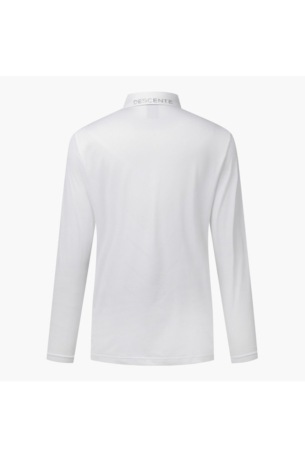 남성 자카드 냉감 긴팔 티셔츠 (DP11MFTL39)는 시원한 여름철 활동을 위한 스포티 무드의 긴팔 티셔츠입니다. 폴리에스터, 나일론, 폴리우레탄 혼방 소재로 제작되어 얇고 가벼운 착용감을 제공하며, 자카드 조직감으로 은은한 포인트를 더했습니다. 자외선 차단 기능과 냉감 기능을 갖춰 야외 활동 시에도 쾌적함을 유지시켜 줍니다. 골프 및 일상복으로 활용 가능하며, 레귤러 핏으로 편안한 착용감을 선사합니다.
