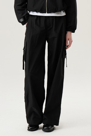 여성 에뚜왈 우븐 카고 와이드 팬츠 블랙(QP322OPT81)