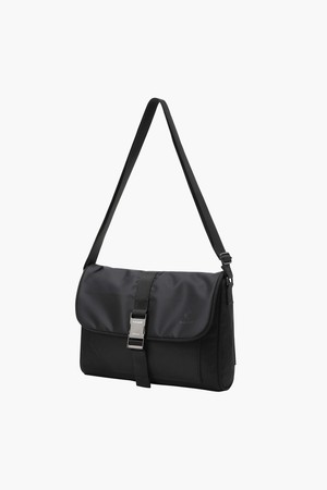 LEWAY 버클 크로스백 블랙(QP323ABG76)