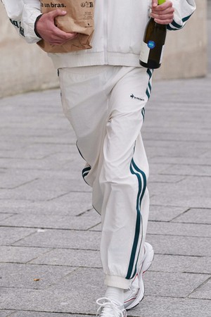 선데이 경량 타슬란 조거팬츠 아이보리(QP323TPT76)