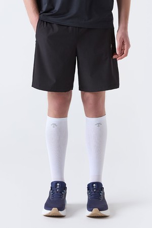 러닝 7인치 벤틸레이션 쇼츠 블랙(SQ221RHP43)