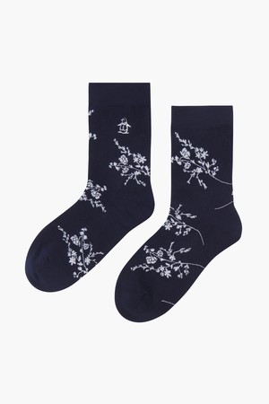 [먼싱웨어] 여성 플라워 패턴 쿼터 삭스 다크네이비(MP122LSO31)_NAVY-a