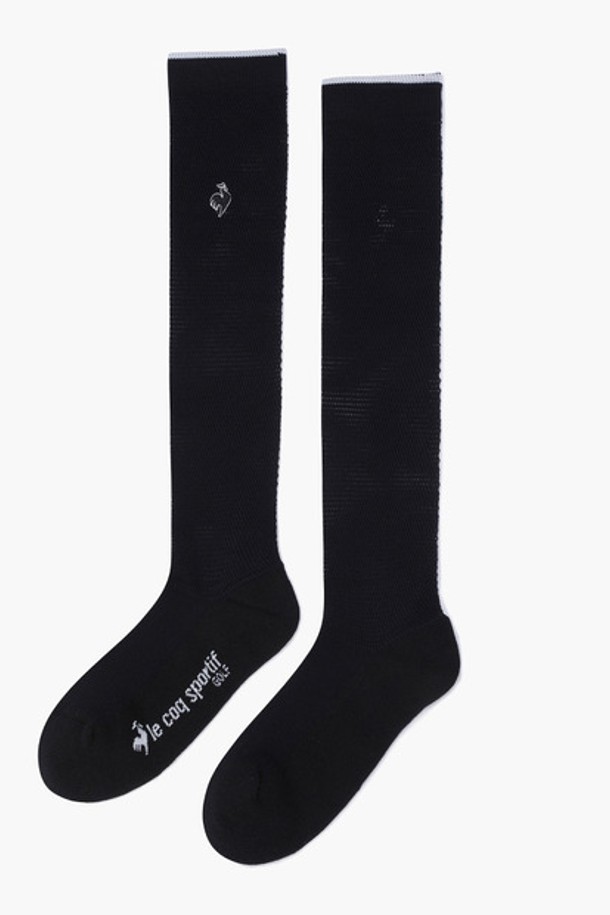 **여성 와플 조직 니삭스 (와플 조직 니삭스 GQ122LKS14)**는 여성 골프룩에 어울리는 스포티하고 미니멀한 디자인의 니삭스입니다. 블랙(BLCK)과 화이트(WHTE) 두 가지 색상으로 출시되었으며, 발길이 23~25cm, 발목길이 38cm입니다. 나일론, 면, 폴리우레탄 혼방 소재의 와플 조직으로 제작되어 편안한 착용감을 제공합니다. 단품으로 판매되며, 골프 활동 시 스타일리시함을 더해줍니다.
