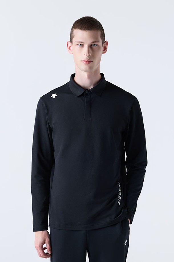 트레이닝 터프라이트 긴팔 폴로 티셔츠 블랙(SQ311TPL71)는 남녀공용으로, 사계절 내내 활용 가능한 스포티한 스타일의 폴로 티셔츠입니다. 흡습, 속건, UV 차단, 신축성, 경량 기능에 뛰어난 폴리에스테르 및 폴리우레탄 혼방 소재로 제작되었으며, 부드러운 촉감과 레귤러핏으로 편안한 착용감을 선사합니다. 사이드라인 레터링 디테일, 히든 스웨이 적용 칼라, 모션 패턴 커팅, 형태안정성을 갖춰, 활동적인 스포츠 활동에도 적합합니다.
