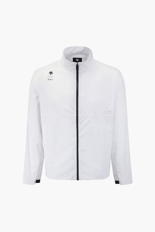 남성 사일런스 블락 안감 점퍼 (DQ32MFBL98)는 골프 활동에 최적화된 스포티한 스타일의 점퍼입니다. 부드러운 촉감의 나일론, 폴리우레탄, 폴리에스터 혼방 소재로 제작되었으며, 얇지만 안감 처리가 되어 있어 봄, 가을 간절기에 적합합니다. 흡습, 방풍, 방수, 신축성 및 소음 차단 기능을 갖춘 레귤러핏 집업 스타일로, BWTG, DGRG 두 가지 색상으로 만나볼 수 있습니다.
