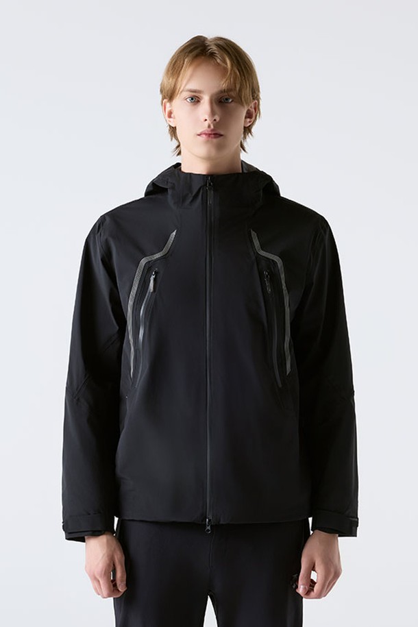 듀얼리스 테그로브 3LAYER 재킷 블랙(SQ321DJK97)은 일상과 스포츠 활동 모두에 적합한 남녀 공용 자켓입니다. 방수 및 방풍 기능성을 갖춘 3레이어 구조로 제작되어, 봄, 가을 변덕스러운 날씨에도 쾌적하게 착용할 수 있습니다. 미니멀하고 스포티한 디자인에 무지 패턴, 레귤러 핏으로 어떤 스타일에도 쉽게 매치할 수 있습니다. 튼튼한 나일론, 폴리에스터, 폴리우레탄 혼방 소재에 두꺼운 두께감으로 보온성을 높였습니다. 출근룩, 여행룩 등 다양한 TPO에 활용 가능하며, 집업 여밈 방식과 긴 소매 기장으로 편안함을 더했습니다.
