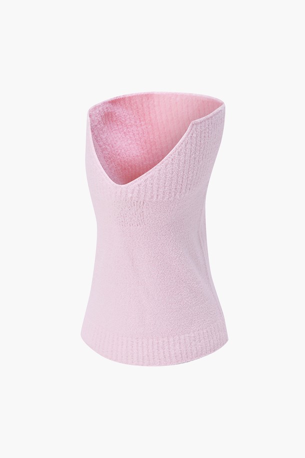 공용 탁텔 넥워머 라이트핑크 MQ423MWMO3는 부드러운 촉감과 뛰어난 보온성을 제공하는 겨울철 필수템입니다. 폴리에스터와 폴리우레탄 혼방 소재로 제작되어 신축성이 뛰어나 편안한 착용감을 선사합니다. 라이트핑크, 블랙, 화이트 세 가지 색상으로 출시되어 다양한 스타일과 코디에 활용하기 좋습니다. 미니멀, 캐주얼, 클래식 스타일의 산책룩, 집콕룩, 출근룩에 모두 잘 어울립니다. 두꺼운 두께감으로 추운 날씨에도 따뜻하게 몸을 보호해 줍니다.
