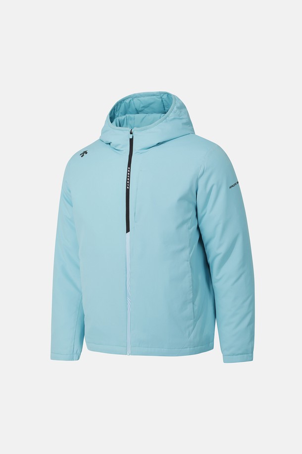 러닝 라이트 패딩 재킷 민트 SQ313RPD91은 가을, 겨울철 러닝과 일상에서 활용하기 좋은 남녀공용 경량 패딩 재킷입니다. 민트, 블랙, 옐로우 세 가지 색상으로 출시되었으며, 미니멀하고 스포티한 스타일을 연출합니다. 가볍고 부드러운 폴리에스터, 나일론 혼방 소재에 프라이멀로프트 충전재를 사용하여 보온성을 높였습니다. 후드와 밑단 스트링 조절 기능, 3개의 포켓, 반사 디테일, 스트레치 소재를 더해 활동성과 편의성을 높였으며, 신축성, 재귀반사, 속건 기능으로 쾌적한 착용감을 제공합니다. 컴포트 핏의 집업 스타일로, 가볍게 걸치기 좋아 겨울철 데일리룩으로도 손색없습니다.
