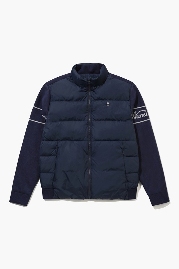 남성 다운 하이브리드 스웨터 점퍼 블루 MQ421MSJO1는 겨울철 스포티한 골프룩과 일상복으로 활용하기 좋은 남성용 다운 하이브리드 점퍼입니다. 블루와 아이보리 두 가지 색상으로 출시되었으며, 부드러운 촉감과 두꺼운 두께로 뛰어난 보온성을 제공합니다. 나일론, 아크릴, 폴리에스터, 울 등의 혼용 소재에 거위 솜털 80%, 거위 깃털 20%의 충전재를 사용하여 경량성과 보온성을 동시에 갖췄습니다. 집업 스타일의 레귤러핏 디자인으로 활동성을 높였으며, 긴 소매 기장과 무지 패턴으로 깔끔한 디자인을 연출합니다.
