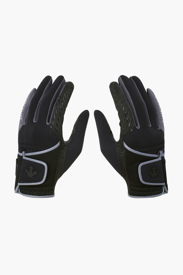 아크먼트(ACMT) 남성 360 그립 플리스 방한 양손 장갑 DQ42MFGLO1은 골프룩을 위한 스포티하고 미니멀한 디자인의 남성용 장갑입니다. 겨울철 방한을 위해 두꺼운 두께로 제작되었으며, 합성가죽, 폴리에스터, 폴리우레탄, 플리스 소재를 사용하여 보온성을 높였습니다. 360도 패턴과 논슬립 실리콘 처리가 되어 있어 뛰어난 그립감을 제공하며, 손바닥 미끄럼 방지 기능으로 안정적인 사용이 가능합니다. 블랙(BLKG) 컬러로 어떤 골프 의상에도 잘 어울립니다.
