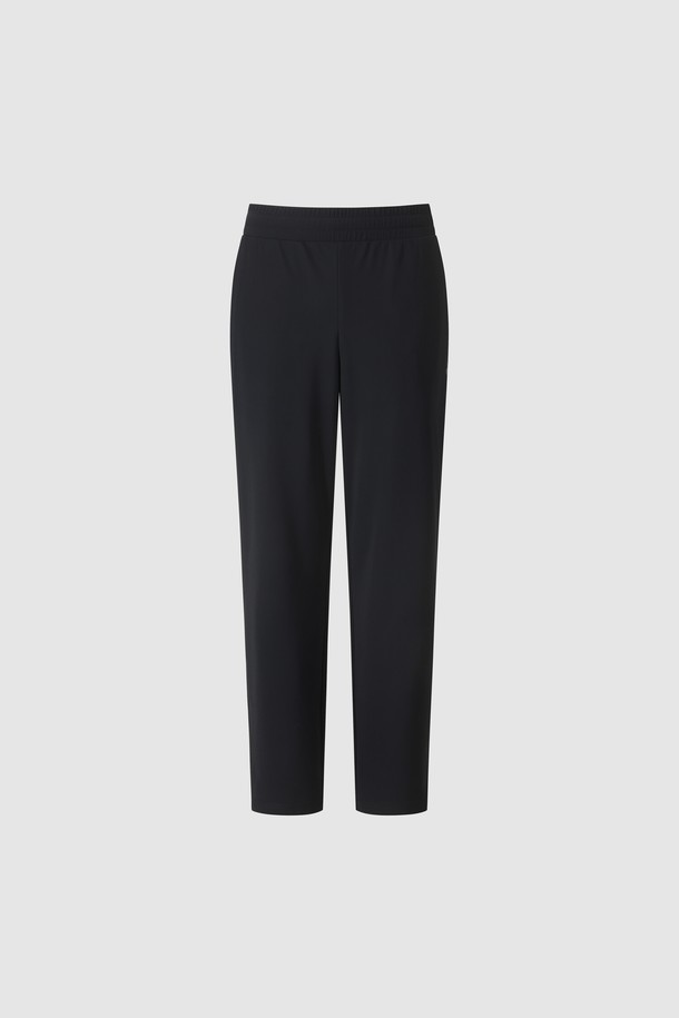 유니 트리코트 본딩 트랙팬츠 - 블랙 QR123EFP11은 남녀 공용으로, 일상과 운동 모두에 적합한 트랙팬츠입니다. 가을, 겨울에 입기 좋도록 두꺼운 두께감과 기모 안감으로 보온성을 높였습니다. 밴딩 허리, 히든 스트링, 신축성, 재귀반사 등의 특징을 갖춘 레귤러핏, 일자핏 디자인의 트랙팬츠로 스포티, 베이직, 캐주얼 스타일을 연출할 수 있습니다. 폴리에스테르, 나일론, 폴리우레탄 혼방 소재로 제작되었으며, 무지 또는 로고 패턴으로 출시되었습니다. 출근룩, 피트니스룩, 러닝룩 등 다양한 TPO에 활용 가능합니다.
