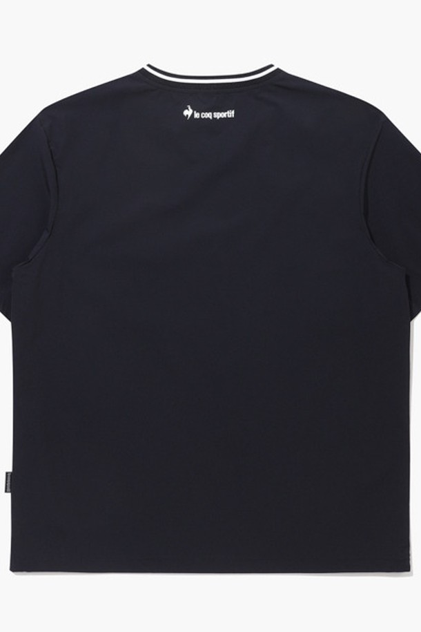 유니 씬플렉스 루즈핏 반팔 피스테 - 블랙(QQ223LWT51)는 남녀 모두 착용 가능한 반팔 티셔츠입니다. 나일론, 폴리우레탄, 폴리에스터 혼방 소재로 제작되어, 봄, 여름 시즌에 시원하고 편안하게 착용할 수 있습니다. 발수, 방풍, 냉감, 신축성 기능을 갖춰 활동성을 높였으며, 루즈핏으로 편안한 착용감을 제공합니다. 소매 파이핑 디테일과 톤온톤 로고 프린트가 스포티하고 캐주얼한 스타일을 연출하며, 밑단 스트링으로 사이즈 조절이 가능합니다.
