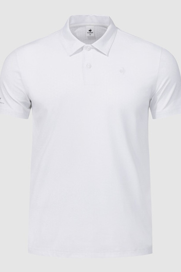 유니 라이트벤쳐 레귤러핏 폴로 티셔츠는 듀얼플렉스 소재와 소로나 자가드 피케 소재를 사용하여 뛰어난 신축성과 통기성을 제공하며, 시원한 착용감을 위한 냉감 및 속건 기능을 갖춘 남녀 공용 반소매 폴로 티셔츠입니다. 스포티한 스타일의 레귤러핏 디자인으로, 여름철 데일리웨어 및 스포츠웨어로 활용하기 좋으며, 화이트 및 민트 두 가지 컬러 옵션으로 출시되었습니다. 3M 전사 로고와 PCM 프린트 디테일이 더해져 디자인의 완성도를 높였습니다.
