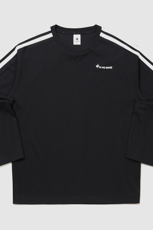 유니 선데이 루즈 긴팔 티셔츠 - 블랙(QQ323LRL82)는 남녀 모두 착용 가능한 베이직 캐주얼 스타일의 긴팔 티셔츠입니다. 면과 폴리에스터 혼방의 고중량 소재로 제작되어 봄, 가을에 적합하며, 라운드넥에 루즈핏으로 편안한 착용감을 선사합니다. 블랙, 아이보리, 블루 세 가지 색상으로 출시되었으며, 속건 및 형태안정 기능과 배색 포인트 디테일이 특징입니다.
