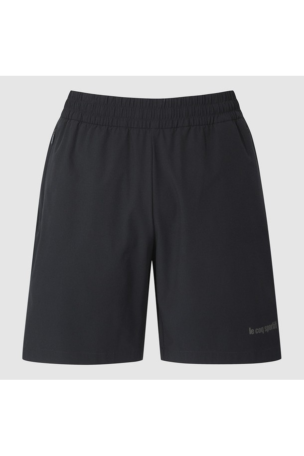 유니 라이트벤쳐 경량 나일론스판 4부 숏팬츠 - 블랙(QQ323EHP81)는 남녀 공용으로, 가볍고 신축성 있는 소재로 제작되어 스포츠 활동 및 일상생활에서 편안하게 착용할 수 있습니다. 4부 기장의 레귤러핏 디자인에 블랙, 라이트블루, 그레이 3가지 색상으로 출시되었으며, 미니멀하고 스포티한 스타일을 연출합니다. 여름철 여행, 휴가, 피트니스 룩에 활용하기 좋습니다.
