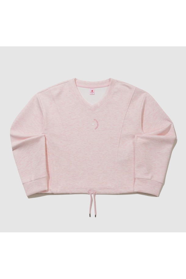 부드러운 모달 혼방 소재로 제작된 여성용 핑크색 V넥 맨투맨입니다. 넉넉한 루즈핏에 신축성 있는 더블텐션 디자인으로 편안한 착용감을 선사하며, 캐주얼, 스포티한 무드를 연출합니다. 산책이나 동네 마실룩 등 데일리하게 활용하기 좋은 아이템입니다.
