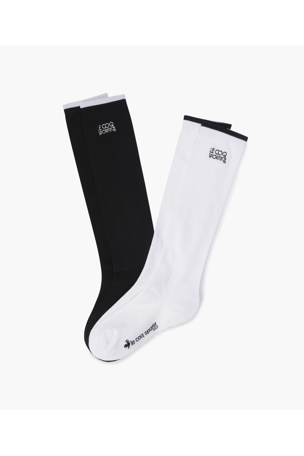 ## [온라인 전용] 여성 기본 니삭스(2세트) (GQ322LKS81)

골프룩에 어울리는 여성용 기본 니삭스 2세트입니다. 미니멀하고 클래식한 스타일로, 사계절 내내 활용하기 좋습니다. 면, 폴리에스터, 폴리우레탄 혼방 소재로 제작되어 편안한 착용감을 제공합니다. 발길이 23~25cm, 발목길이 38cm이며, 무지 디자인으로 어떤 의상에도 잘 어울립니다.
