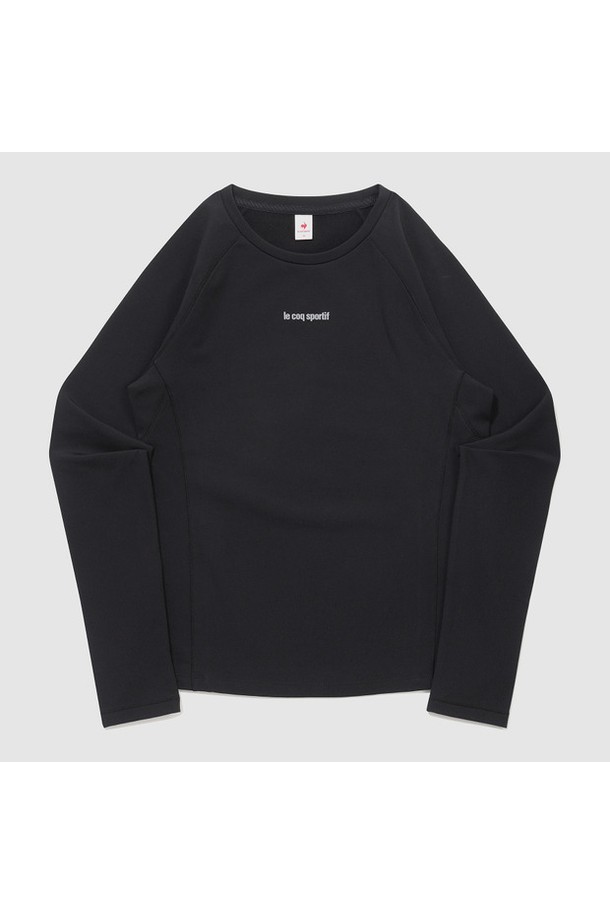 **여성 슬림핏 인도어 기능성 약기모 긴팔 티셔츠 - 블랙(QQ412ORLO1)**

이 여성 슬림핏 인도어 긴팔 티셔츠는 운동 및 일상생활에서 활용하기 좋은 베이직 스타일의 제품입니다. 블랙 컬러의 무지 디자인으로 어떤 옷에도 매치하기 용이하며, 사계절 내내 착용 가능합니다. 얇은 두께의 기능성 약기모 소재로 제작되어 부드러운 촉감과 속건, 신축성을 제공합니다. 베이스레이어로 활용 가능하며, 스트레치 소재로 활동성을 높여줍니다. 러닝, 피트니스, 요가/필라테스 등 다양한 활동에 적합합니다.
