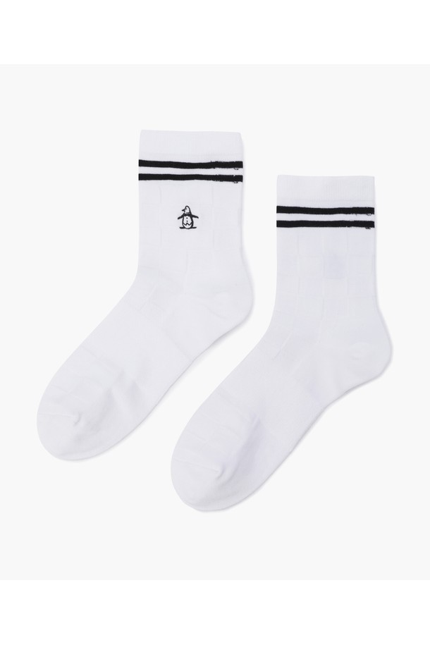 남성용 체커블럭 패턴 삭스 화이트(MQ311MSO82)는 스포티하면서도 캐주얼한 스타일의 양말입니다. 화이트와 블랙 컬러의 체크 패턴이 돋보이며, 면, 아크릴, 나일론, 폴리에스터, 폴리우레탄 혼방 소재로 제작되어 사계절 내내 착용 가능합니다. 중목 길이로 제작되었으며, 통기성이 뛰어나 쾌적한 착용감을 제공합니다. 골프룩에 특히 잘 어울리며, 정품 인증 제품입니다.
