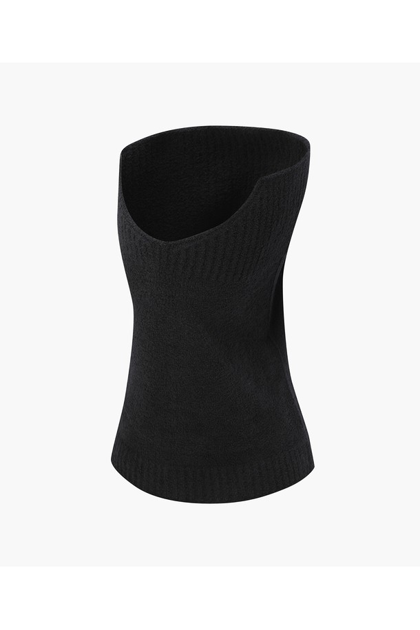 공용 탁텔 넥워머 블랙 MQ423MWMO3는 부드러운 촉감과 뛰어난 보온성을 제공하는 겨울철 필수 아이템입니다. 폴리에스터와 폴리우레탄 혼방 소재로 제작되어 신축성이 뛰어나 편안한 착용감을 선사합니다. 무지 디자인의 블랙 컬러로, 캐주얼, 미니멀, 스포티 등 다양한 스타일의 산책룩에 매치하기 좋습니다. 두꺼운 두께감으로 추운 날씨에도 따뜻하게 몸을 보호해주며, 일상 및 스포츠 활동 시에도 활용 가능합니다. 남녀 구분 없이 착용 가능한 공용 제품으로, 활용도가 높습니다.
