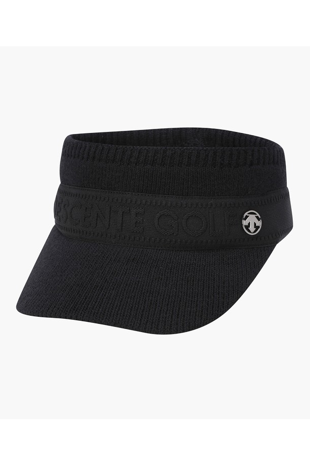 여성 니트 선바이저 DQ42WFSVO1은 봄, 여름 시즌에 어울리는 모자로, 고급스러운 무드를 연출합니다. 울, 나일론, 캐시미어 혼방 소재로 제작되어 부드러운 촉감을 선사하며, 7.5cm 너비의 챙이 햇빛을 효과적으로 가려줍니다. 자카드 패턴과 로고 디자인, 유광 스피릿 장식이 더해져 클래식, 미니멀, 캐주얼 스타일 모두 소화 가능합니다. 여행룩, 휴가룩에 포인트 아이템으로 활용하여 스타일리시함을 더해보세요. 보온 기능도 갖춰 변덕스러운 날씨에도 유용합니다.
