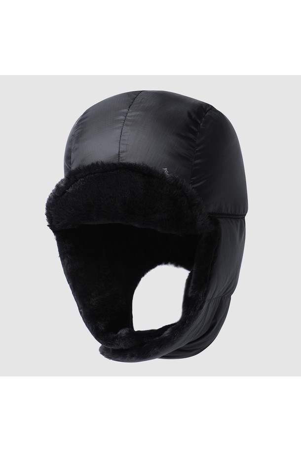 퍼텍스 방한 고소모 - 블랙 QQ423ACPN1은 겨울철 추위를 완벽하게 차단해 줄 방한모입니다. 깊은 모자 깊이와 5.2cm의 챙 넓이로 보온성을 높였으며, 부드러운 촉감과 무지 디자인으로 어떤 스타일에도 잘 어울립니다. 뛰어난 방수, 방풍 기능과 거위 솜털, 거위 깃털, 플리스 안감, 퍼텍스 소재의 조화로 혹한의 날씨에도 따뜻함을 유지합니다. 사이즈 조절 끈이 있어 편안한 착용감을 제공하며, 겨울 데일리룩, 등산룩, 여행룩 등 다양한 TPO에 활용 가능합니다. 캐주얼, 고프코어, 미니멀 스타일을 즐겨 입는 분들께 추천합니다.
