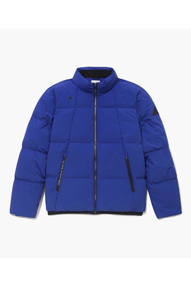 남성 퀼팅 스트레치 다운 점퍼 _ULBL GQ421MDJO2는 스포티하면서도 미니멀한 스타일의 남성용 다운 점퍼입니다. 겨울철 골프룩에 적합하며, 부드러운 촉감과 두꺼운 두께로 보온성을 높였습니다. 퀼팅 패턴과 레귤러핏 디자인으로 활동성을 더했으며, 집업 방식으로 간편하게 착용 가능합니다. 거위솜털과 거위깃털 안감, 나일론, 폴리우레탄, 폴리에스터 혼방 소재를 사용하여 뛰어난 기능성을 제공합니다. 긴 소매 기장의 레귤러 기장으로, 스포티한 겨울 스타일을 완성해 보세요.
