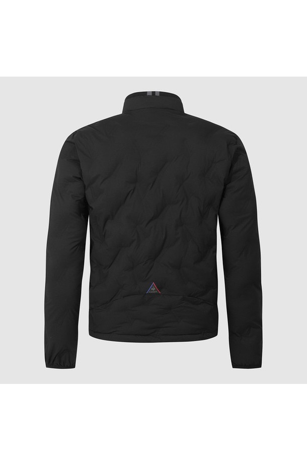 유니 경량 스트레치 3M 패딩 재킷 - 블랙 QQ423EPDO4는 여성 및 남성 모두 착용 가능한 겨울철 필수 아우터입니다. 가볍고 신축성 있는 소재에 3M 충전재를 사용하여 보온성을 극대화했으며, 일상과 스포츠 활동 모두에 적합합니다. 레귤러핏 디자인과 집업 여밈 방식으로 편안한 착용감을 제공하며, 캐주얼, 미니멀, 스포티한 스타일을 연출하기 좋습니다. 블랙, 그레이 블루, 화이트 그레이 세 가지 컬러로 출시되어 다양한 코디에 활용할 수 있으며, 출근룩과 여행룩에 모두 잘 어울립니다.
