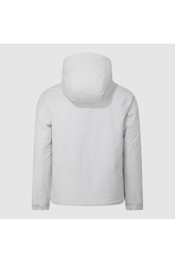 유니 레귤러핏 소프트쉘 패딩 재킷 2.0 - 그레이 QR123EPD11은 남녀 공용으로 착용 가능한 아우터입니다. 가을과 겨울에 적합하며, 일상과 스포츠 활동 모두에 활용할 수 있습니다. 스포티하고 베이직한 스타일의 무지 디자인으로, 레귤러핏의 긴 소매 기장을 갖춘 지퍼형 패딩 재킷입니다. 발수 및 생활 방수 기능과 함께 보온성과 경량성을 제공하며, 후드 및 밑단 스트링 조절이 가능하여 간절기에도 착용할 수 있습니다. 출근룩과 산책룩에 미니멀한 스타일을 더해 보세요.
