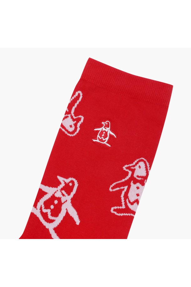 세련된 여성 골퍼를 위한 펭귄 그래픽 쿼터 삭스입니다. 면, 나일론, 폴리우레탄 혼방 소재로 제작되어 편안한 착용감과 활동성을 제공하며, 펭귄 캐릭터 무늬가 발랄한 포인트를 더합니다. 레드 및 블랙 컬러 옵션으로, 당신의 골프룩에 개성을 더해보세요.
