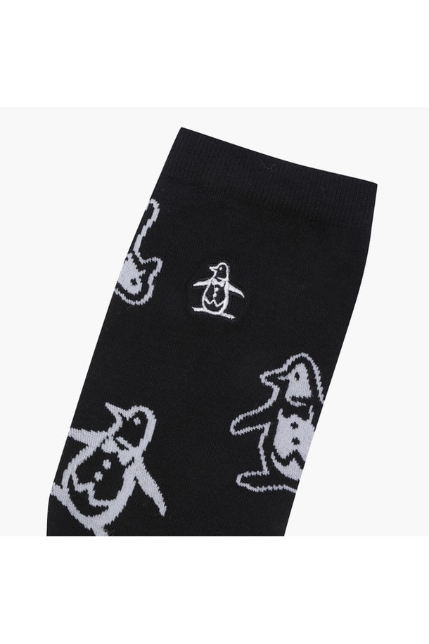 여성 펭귄 그래픽 쿼터 삭스 블랙(MQ322LSO74)는 사계절용 여성 골프 양말로, 면, 나일론, 폴리우레탄 혼방 소재로 제작되어 편안한 착용감을 제공합니다. 쿼터 길이의 블랙, 레드 색상에 펭귄 그래픽 프린트가 더해져 귀엽고 개성 있는 디자인을 연출합니다. 중간 두께감으로 다양한 신발과 매치하기 좋으며, 필드 위에서 돋보이는 스타일을 완성할 수 있습니다.
