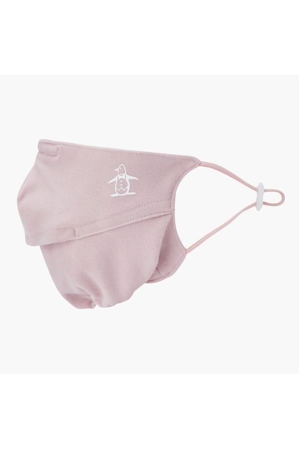 여성 방한 마스크 라이트핑크 MQ422LWMO7는 겨울철 보온과 방한을 위한 필수 아이템입니다. 부드러운 촉감의 폴리에스터, 폴리우레탄 혼방 소재로 제작되었으며, 안감 처리가 되어 있어 추운 날씨에도 따뜻하게 착용할 수 있습니다. 귀걸이형 디자인으로 편안하게 착용 가능하며, 라이트핑크와 블랙 두 가지 컬러로 출시되어 취향에 맞게 선택할 수 있습니다. 미니멀하고 캐주얼한 스타일로 산책룩, 집콕룩 등 다양한 TPO에 활용하기 좋습니다. 두꺼운 두께감으로 뛰어난 보온성을 제공합니다.
