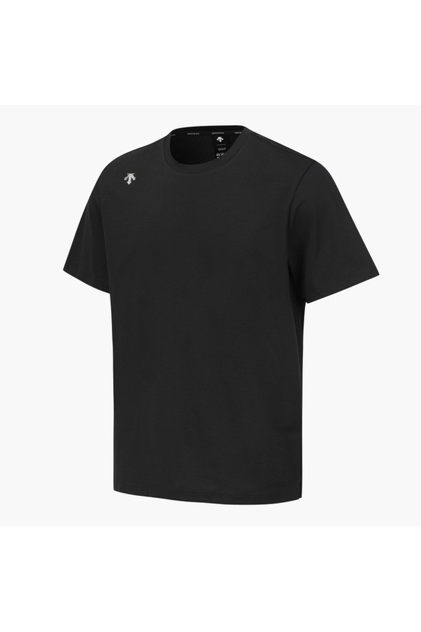 남녀공용 라운드 반팔 티셔츠 DQ32MFNS72는 골프 및 일상생활에서 모두 활용 가능한 반팔 티셔츠입니다. 흡습 및 속건 기능의 폴리에스테르 소재로 제작되어 쾌적한 착용감을 제공하며, 여름철에도 시원하게 입을 수 있습니다. 레귤러핏으로 편안한 착용감을 선사하며, 라운드 넥 디자인으로 어떤 스타일에도 잘 어울립니다. 등판에는 데상트 스피릿 로고 그래픽이 포인트로 들어가 스포티하면서도 미니멀한 스타일을 연출합니다. BLKG, BWTG 두 가지 색상으로 출시되어 취향에 맞게 선택할 수 있습니다.
