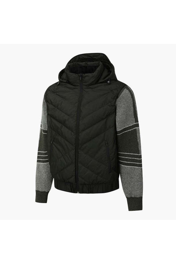 남성 하이브리드 다운 점퍼 DQ42MFKOO6는 겨울철 라운딩과 일상에서 모두 활용 가능한 남성용 다운 점퍼입니다. 무지 디자인에 블랙과 그레이 컬러로 출시되어 스포티하면서도 캐주얼한 스타일을 연출합니다. 안감에 발열 기능이 더해져 보온성을 높였으며, 구스다운 충전재와 니트 소매가 적용되어 편안함을 선사합니다. 레귤러핏으로 제작되었으며, 나일론, 폴리우레탄, 캐시미어, 울, 폴리에스터 등 다양한 소재를 사용하여 부드러운 촉감을 제공합니다. 집업 스타일의 크롭 기장으로, 스포티, 캐주얼, 미니멀한 골프룩을 완성해 보세요.
