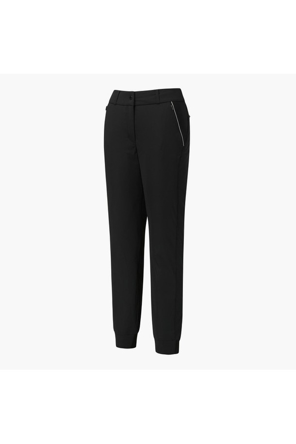 여성 패딩 조거팬츠 DQ42WFPTNB는 겨울철 골프 및 일상 활동에 적합한 패딩 조거팬츠입니다. 부드러운 촉감의 나일론, 울, 아크릴, 폴리에스터, 폴리우레탄 혼방 소재로 제작되었으며, 두꺼운 두께감과 보온성을 제공합니다. 스포티, 캐주얼, 미니멀 스타일을 모두 아우르며, 무지 디자인과 레귤러핏으로 어떤 상의에도 잘 어울립니다. 활동성을 높여주는 스트레치성과 니트 시보리 밑단, 조거핏 디자인, 안감 패딩, 밴딩 허리 디테일이 특징입니다.
