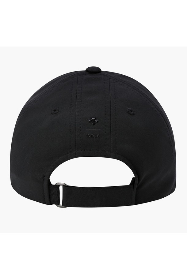 남성 6쪽 챙 포인트 사일런스 캡 (DQ32MFCP90)은 폴리에스터 소재로 제작된 볼캡입니다. 6쪽 챙 디자인과 립 원단 믹스 디테일로 포인트를 더했으며, 한국인의 체형에 맞는 핏을 제공합니다. 골프룩, 캐주얼, 스포티, 미니멀 스타일 모두 소화 가능한 아이템입니다. BLKG, GRYG 두 가지 컬러로 만나보세요. 필드 위에서도 스타일리시함을 놓치지 마세요.
