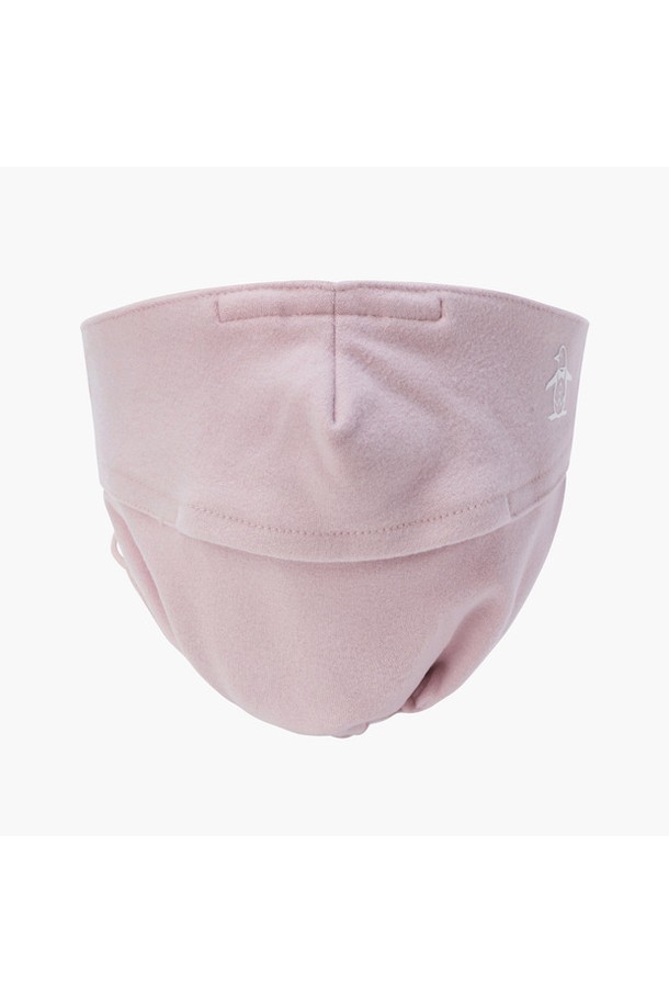 여성 방한 마스크 라이트핑크 MQ422LWMO7는 겨울철 보온과 방한을 위한 필수 아이템입니다. 부드러운 촉감의 폴리에스터, 폴리우레탄 혼방 소재로 제작되었으며, 안감 처리가 되어 있어 추운 날씨에도 따뜻하게 착용할 수 있습니다. 귀걸이형 디자인으로 편안하게 착용 가능하며, 라이트핑크와 블랙 두 가지 컬러로 출시되어 취향에 맞게 선택할 수 있습니다. 미니멀하고 캐주얼한 스타일로 산책룩, 집콕룩 등 다양한 TPO에 활용하기 좋습니다. 두꺼운 두께감으로 뛰어난 보온성을 제공합니다.
