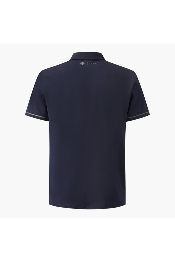 남성용 피케 반팔 티셔츠 (DP22MFTS4G)는 시원한 여름철, 스포티하고 베이직한 스타일을 연출하기에 적합합니다. 흡습, 속건 기능의 폴리에스터, 나일론, 폴리우레탄 혼방 소재로 제작되어 쾌적한 착용감을 선사합니다. 깔끔한 무지 디자인과 레귤러핏으로 어떤 하의에도 잘 어울리며, 카라넥과 반소매 기장이 세련된 느낌을 더합니다. 골프 및 일상생활에서 모두 활용 가능한 활용도 높은 아이템으로, 골프룩 연출에도 용이합니다.
