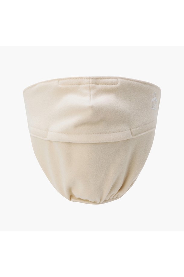 여성 방한 마스크 라이트베이지 MQ422LWMO7는 스포티와 캐주얼 스타일을 모두 아우르는 방한 마스크입니다. 폴리에스테르와 폴리우레탄 혼방 소재로 제작되어 보온 및 방한 기능을 제공하며, 겨울철 골프, 일상, 스노우 스포츠 활동에 적합합니다. 라이트베이지, 블랙, 라이트핑크 3가지 색상으로 출시되었으며, 귀걸이 스트링 조절 기능과 워머 디자인이 특징입니다. 아메리칸 헤리티지 스타일의 로고 또는 무지 패턴으로 디자인되어 다양한 스타일 연출이 가능합니다. 사이즈 조절이 용이하여 편안하게 착용할 수 있습니다.
