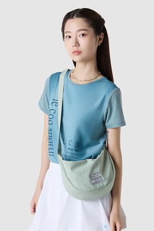 경량 크로스백 - 카키(QQ123ABG23)