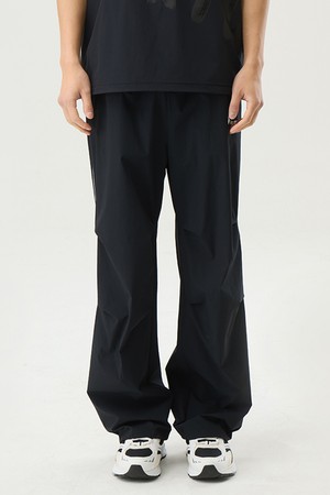 유니 씬플렉스 루즈핏 스트레이트 팬츠 - 블랙(QQ223LPT51)