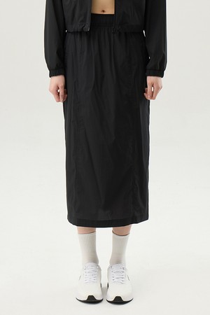 여성 스트레치 경량 우븐 미디 스커트 - 블랙(QQ222OSK41)