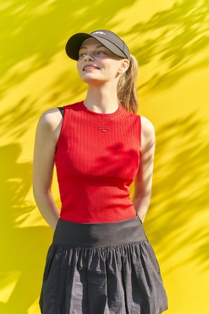 여성 포인트 골조직 슬리 브리스 스웨터 (GQ222LKP42)_RED-a