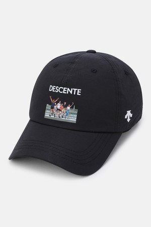 [DESCENTE X 김정윤 작가] 그래픽 볼캡 블랙(SQ223HCP50)