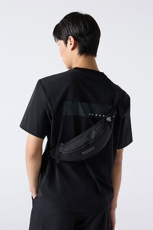 미디엄 하이킹 힙색 블랙(SQ323UBG71)