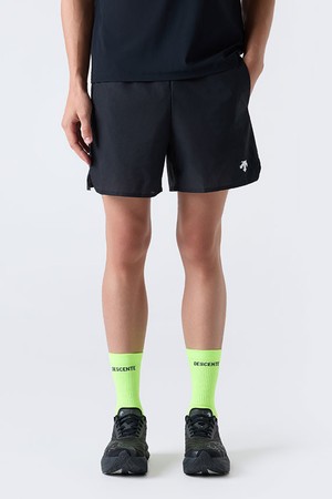 러닝 모션 플로우 5인치 쇼츠 블랙(SQ321RHP74)