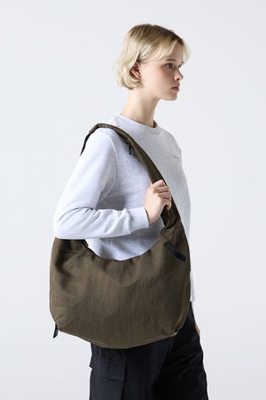 라지 경량 호보백 카키(SQ323UBG7A)